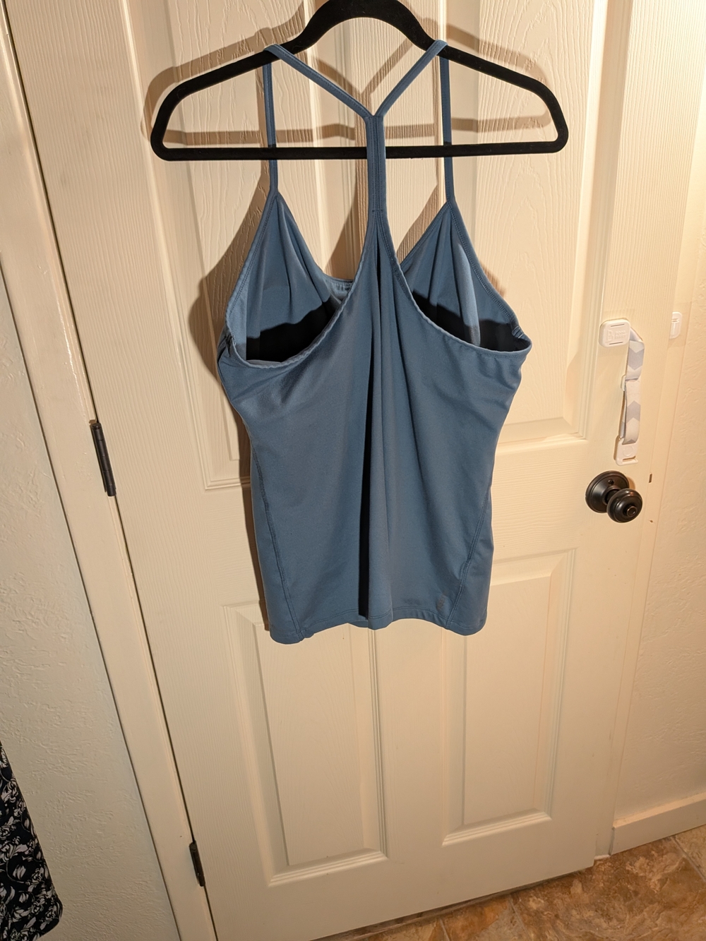 Tall 2XL Eddie Bauer Racerback Tank With Built In Shelf Bra - Picture 3 of 4